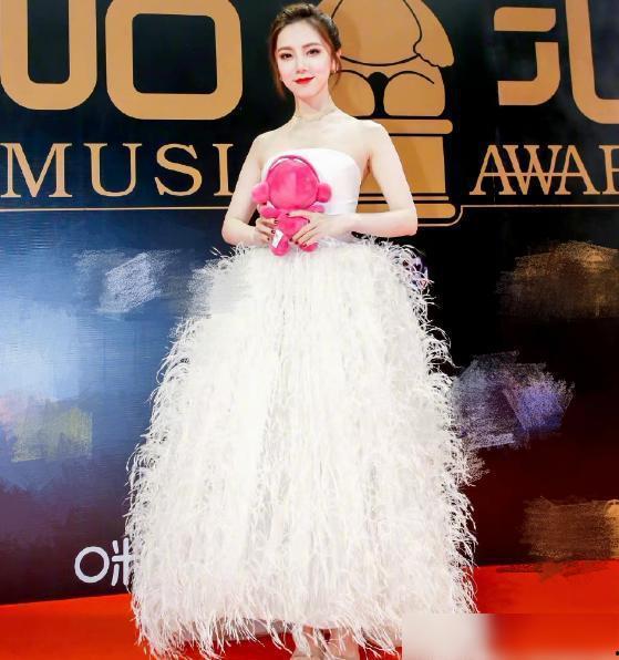 明星走红毯的音乐,明星走红毯的璀璨时刻