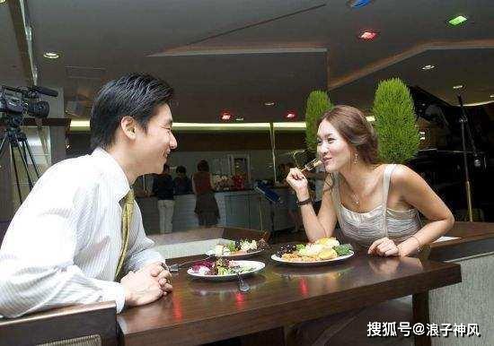 相亲房间吃瓜结果,吃瓜群众揭秘甜蜜与尴尬瞬间