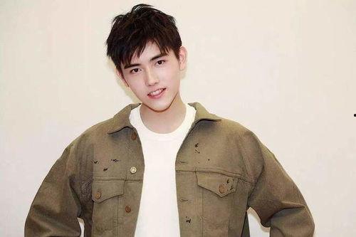 台湾明星改学大陆口音,明星的口音大转变