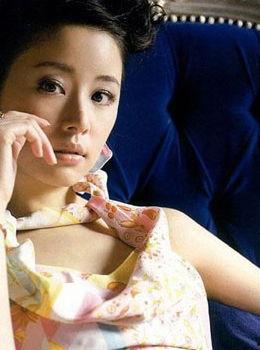 开放的美女明星,揭秘开放型美女明星的时尚风采