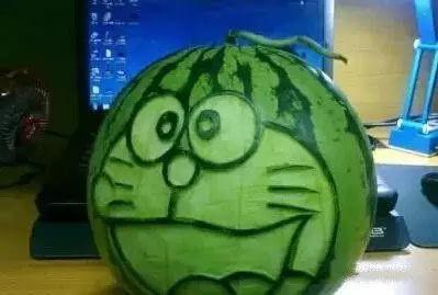 派大星吃瓜牛美食,开启味蕾新体验